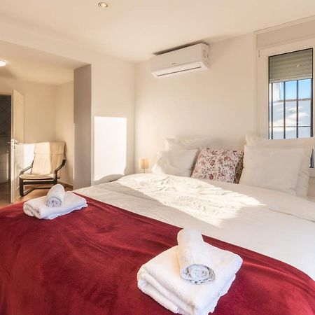 In The Second Line, Modern Beachfront Holiday Home In Costabella, Марбеля Екстериор снимка