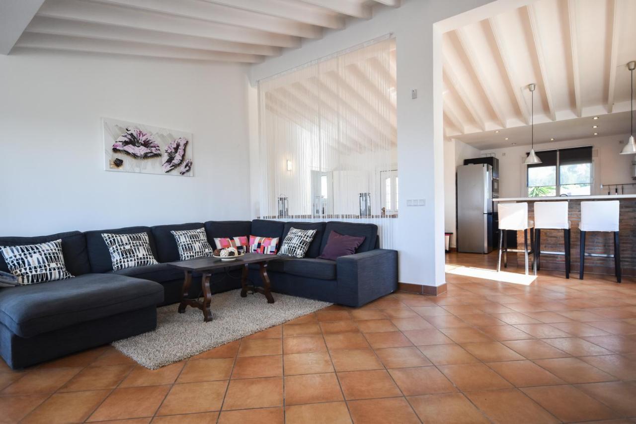 In The Second Line, Modern Beachfront Holiday Home In Costabella, Марбеля Екстериор снимка